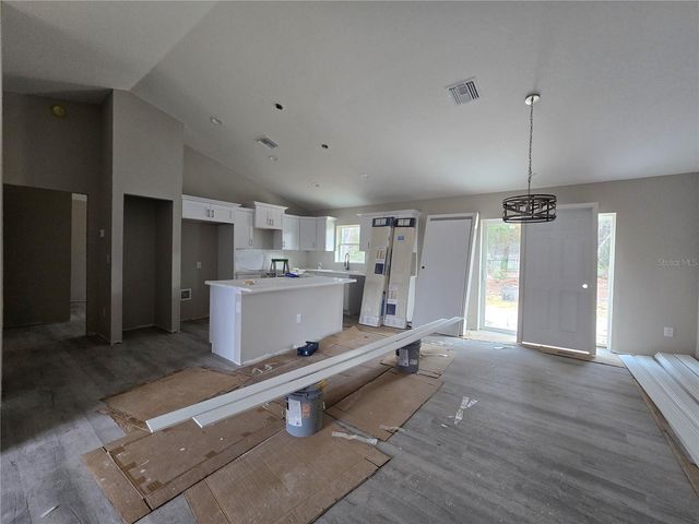 2 OAK TRAIL, Ocala, FL 34472