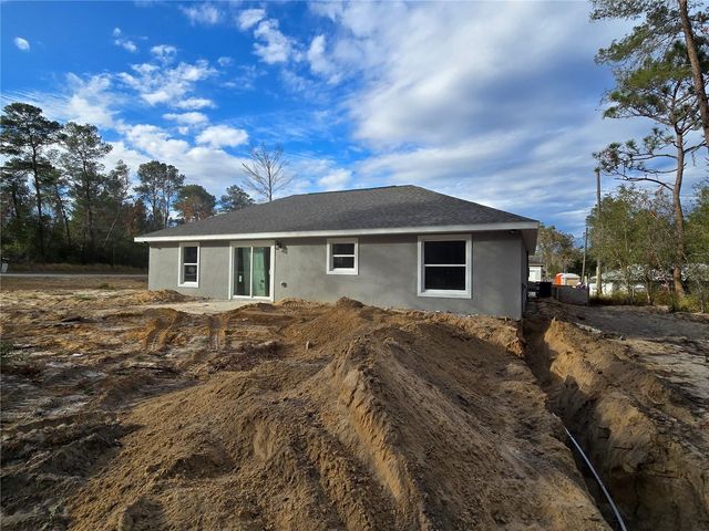 2 OAK TRAIL, Ocala, FL 34472