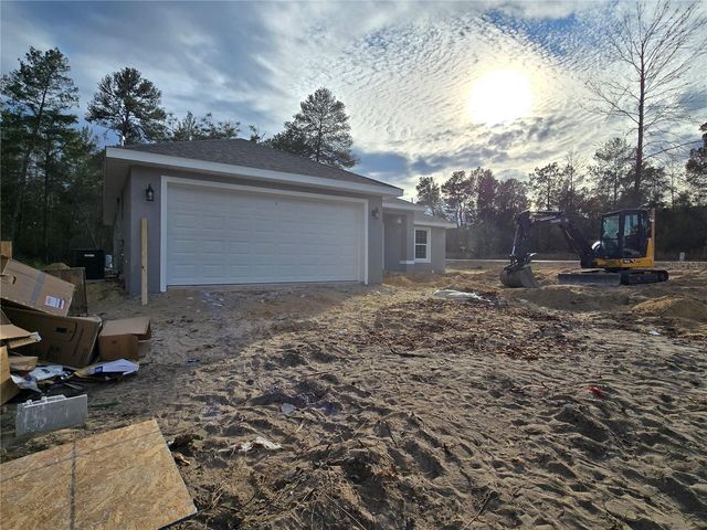 2 OAK TRAIL, Ocala, FL 34472