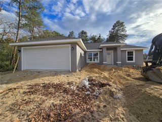 2 OAK TRAIL, Ocala, FL 34472