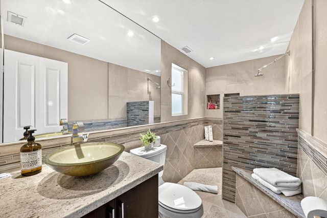 370 Cypress Point Drive, Palm Desert, CA 92211