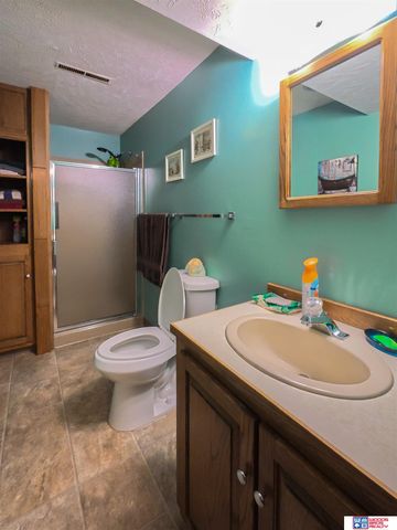 1130 Colony Lane, Lincoln, NE 68505