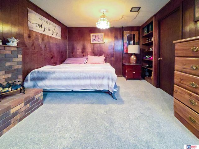 1130 Colony Lane, Lincoln, NE 68505