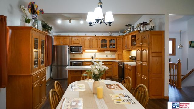 1130 Colony Lane, Lincoln, NE 68505