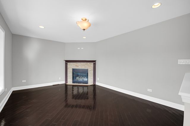 9523 S Kostner Avenue, Oak Lawn, IL 60453