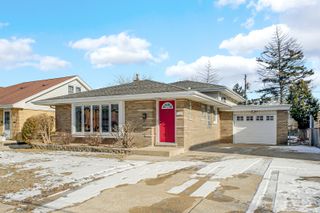 9523 S Kostner Avenue, Oak Lawn, IL 60453