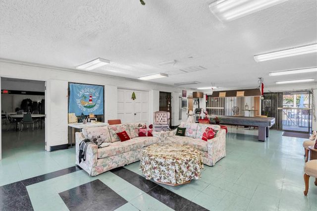 4145 HAMPTON DRIVE, New Port Richey, FL 34652