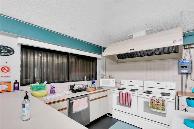 4145 HAMPTON DRIVE, New Port Richey, FL 34652