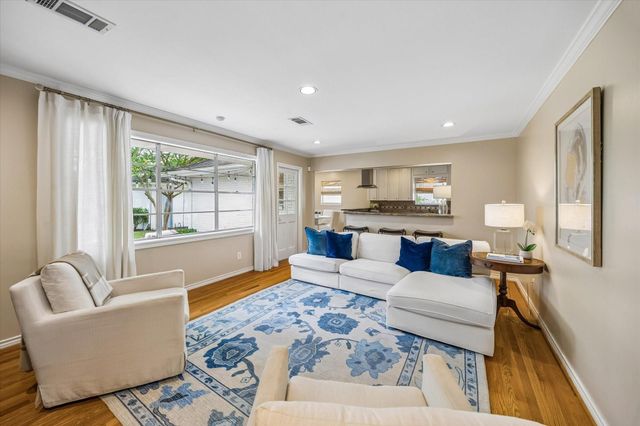 7623 Meadowvale Drive, Houston, TX 77063