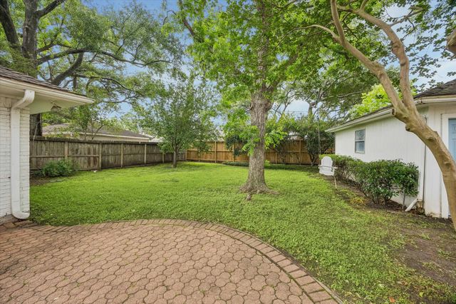 7623 Meadowvale Drive, Houston, TX 77063