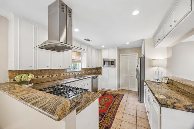 7623 Meadowvale Drive, Houston, TX 77063