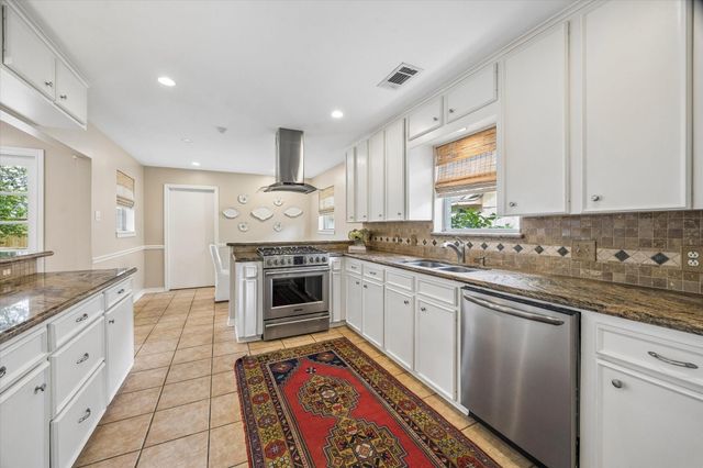7623 Meadowvale Drive, Houston, TX 77063