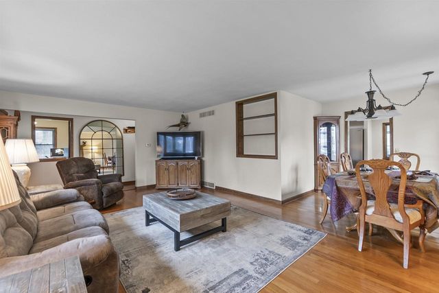 W156N9742 PILGRIM ROAD, Germantown, WI 53022