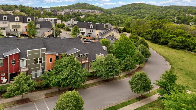 3537 Steffisburg Dr, Nashville, TN 37211