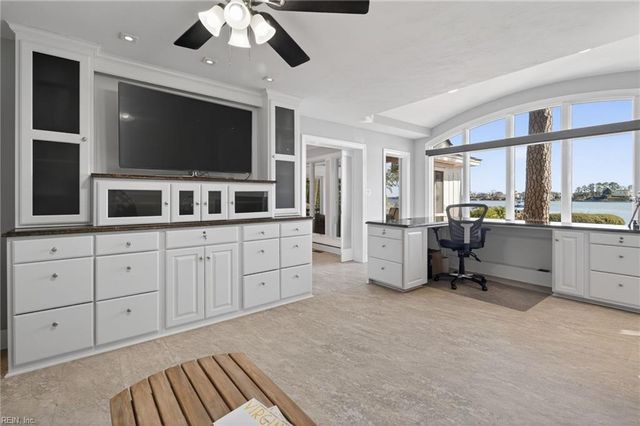 2001 English Cedar CIR, Virginia Beach, VA 23451