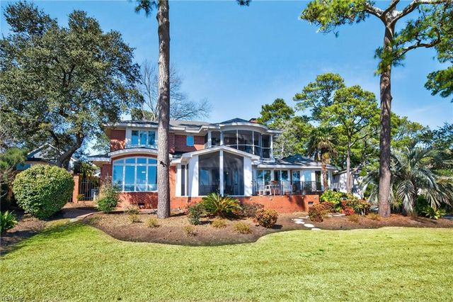 2001 English Cedar CIR, Virginia Beach, VA 23451