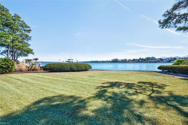 2001 English Cedar CIR, Virginia Beach, VA 23451