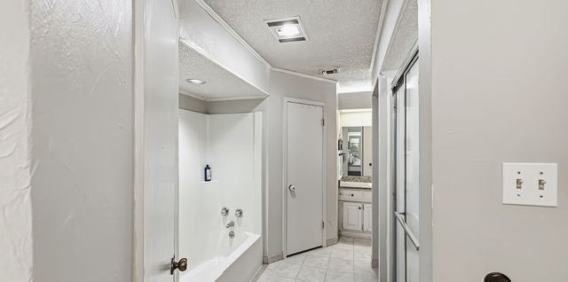 9012 Bontura Road, Granbury, TX 76049