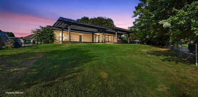 9012 Bontura Road, Granbury, TX 76049
