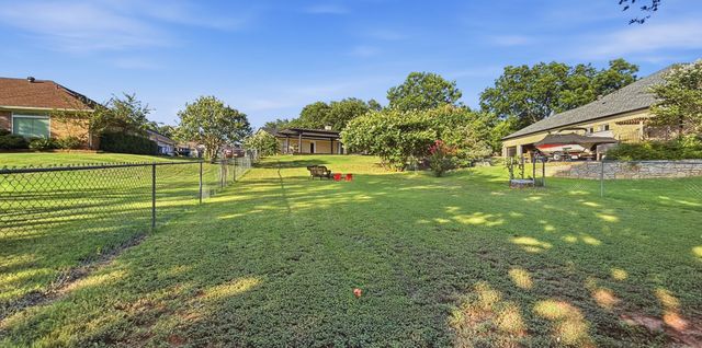 9012 Bontura Road, Granbury, TX 76049