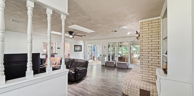 9012 Bontura Road, Granbury, TX 76049