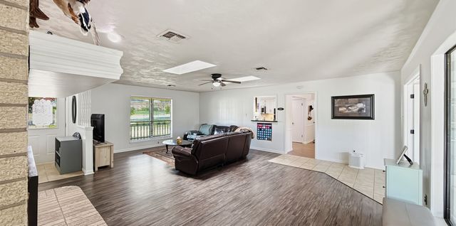 9012 Bontura Road, Granbury, TX 76049