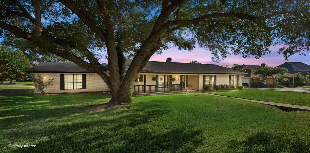 9012 Bontura Road, Granbury, TX 76049