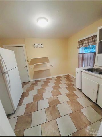 2901 N Hayne St, Pensacola, FL 32503