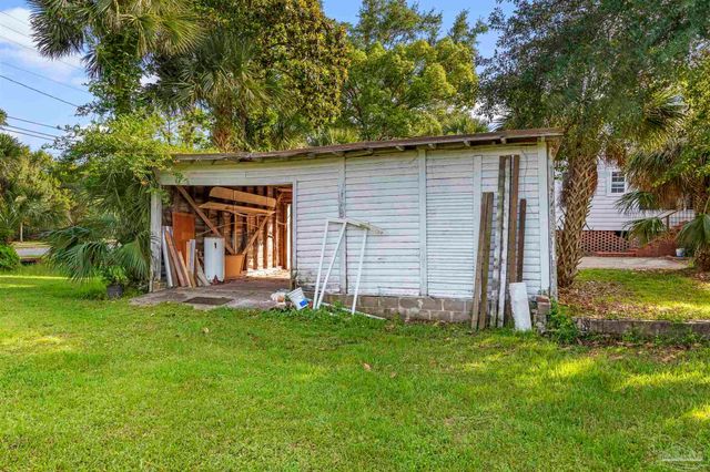 5108 Escambia St, Milton, FL 32570