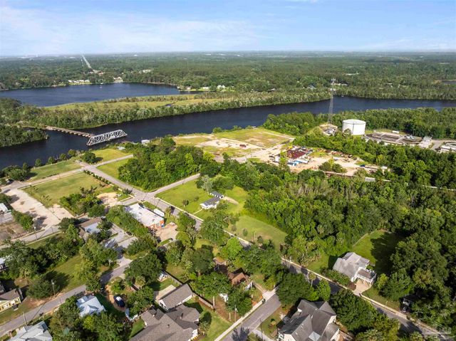 5108 Escambia St, Milton, FL 32570