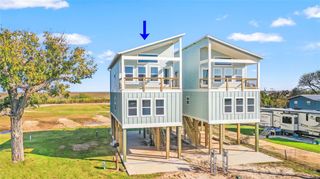 442 Private Rd 670/St Marys Slough Dr, Matagorda, TX 77457