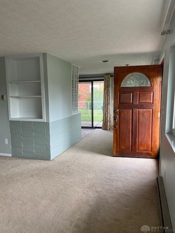 1673 W Stroop Road, Kettering, OH 45439