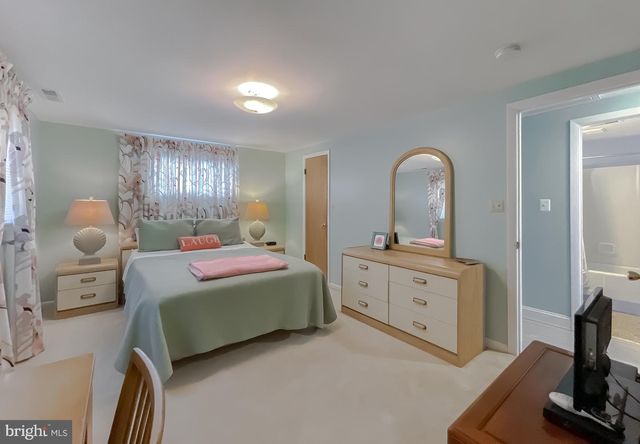 15370 HOLLY DR, Scotland, MD 20687