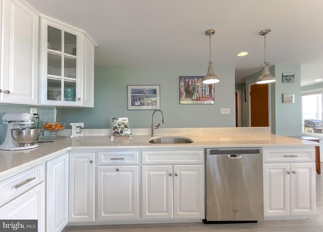 15370 HOLLY DR, Scotland, MD 20687
