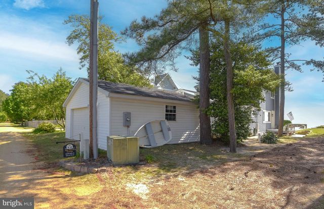 15370 HOLLY DR, Scotland, MD 20687