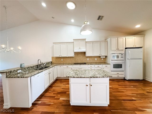 3726 Stone WAY, Estero, FL 33928