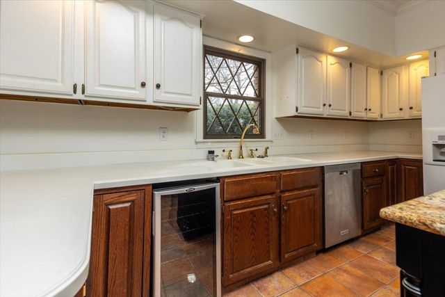 9255 DOGWOOD RD, Germantown, TN 38139