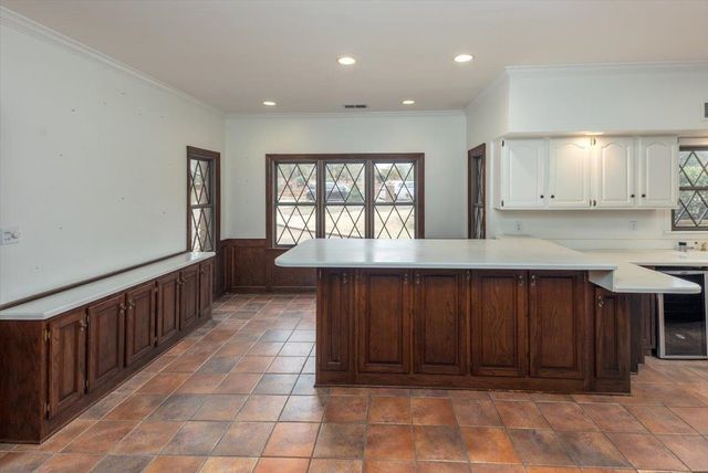 9255 DOGWOOD RD, Germantown, TN 38139