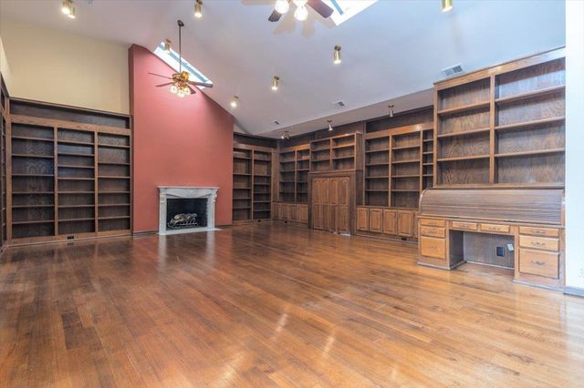 9255 DOGWOOD RD, Germantown, TN 38139