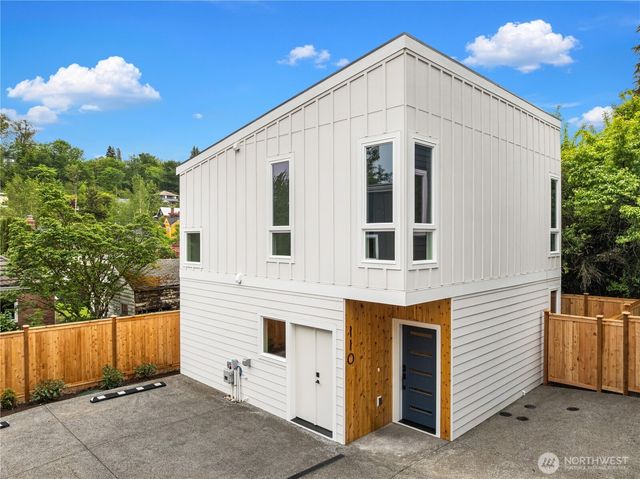 110 29th Avenue E, Seattle, WA 98112