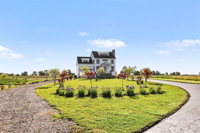 2906 Air Park Drive 24, Zeeland, MI 49464