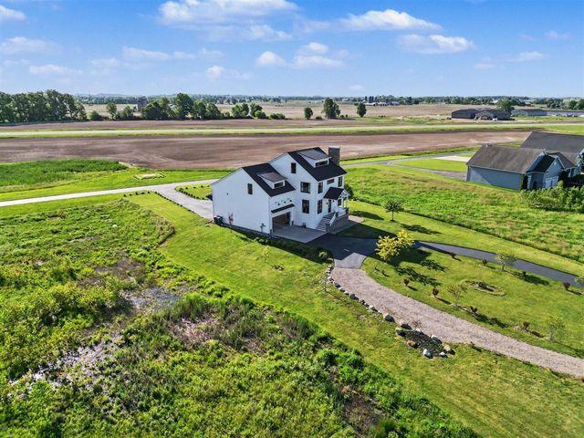 2906 Air Park Drive 24, Zeeland, MI 49464