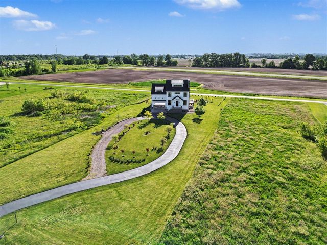 2906 Air Park Drive 24, Zeeland, MI 49464