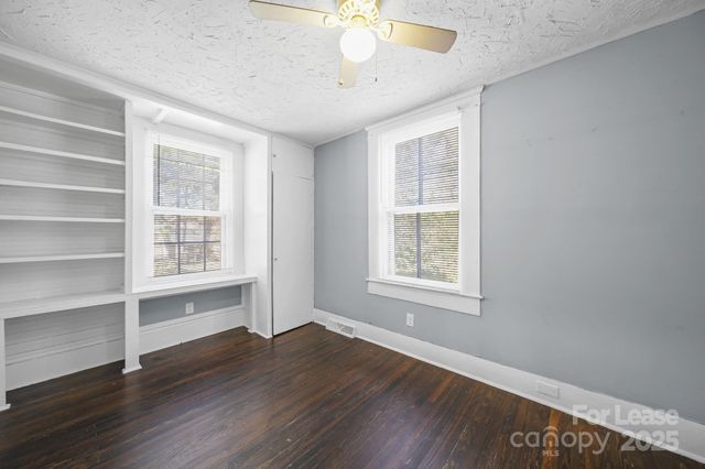 813 E 35th Street, Charlotte, NC 28205