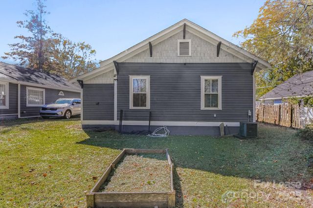 813 E 35th Street, Charlotte, NC 28205