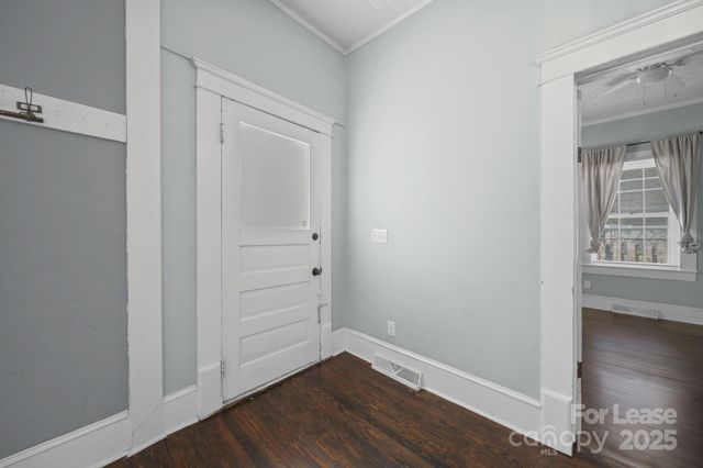 813 E 35th Street, Charlotte, NC 28205