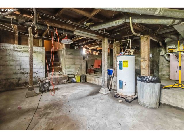 406 15TH Ave, Longview, WA 98632