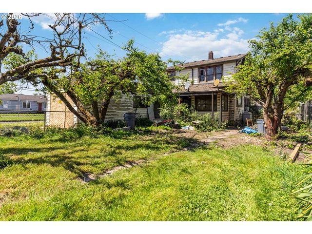 406 15TH Ave, Longview, WA 98632