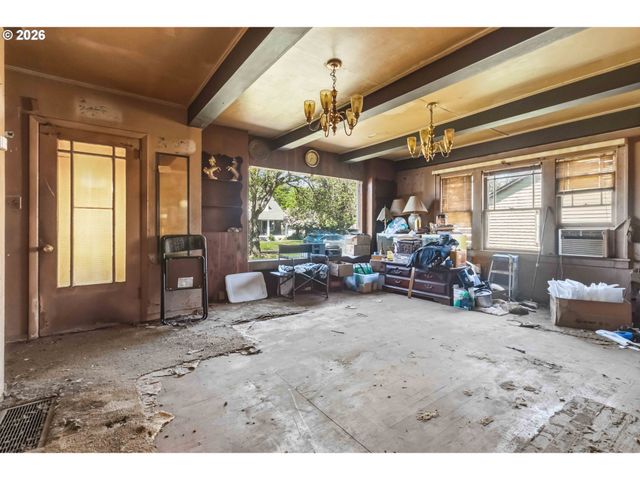 406 15TH Ave, Longview, WA 98632