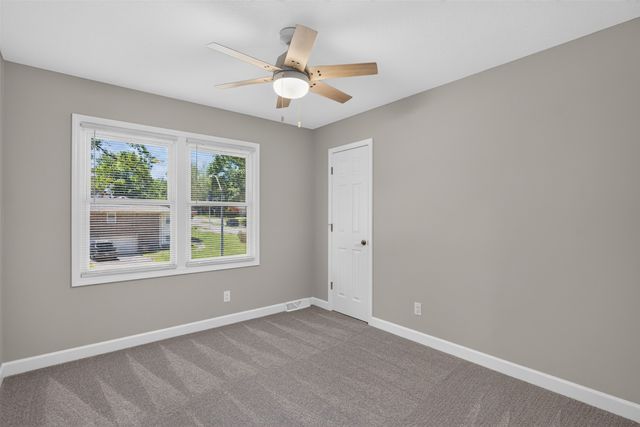 2115 Pleasant Street, West Des Moines, IA 50265